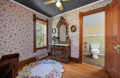 Emmas Timeless Treasure Historic Home - Foto 17