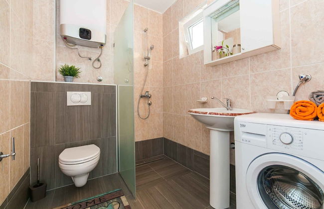 Maki Apartments - Photo 36