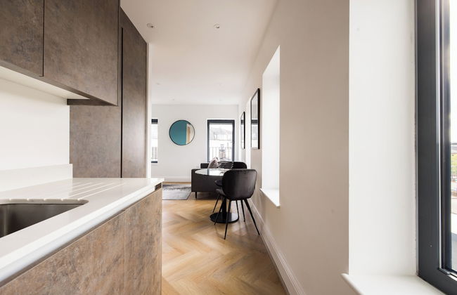 Staines Riverside by Charles Hope - Photo 14