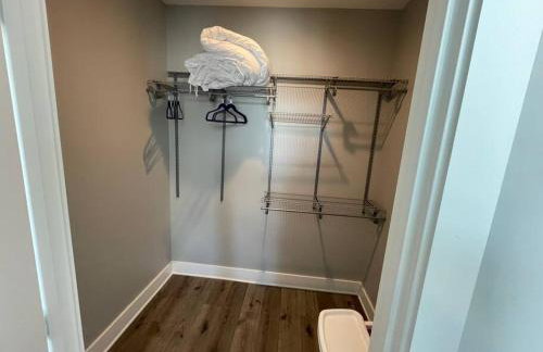 Pet friendly Wi-Fi luxury gated community downtown Greenville - Photo 16
