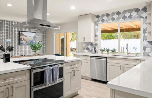 Pickleball Court~ Hot Tub & Pool~ Mini Golf~Games - Foto 15