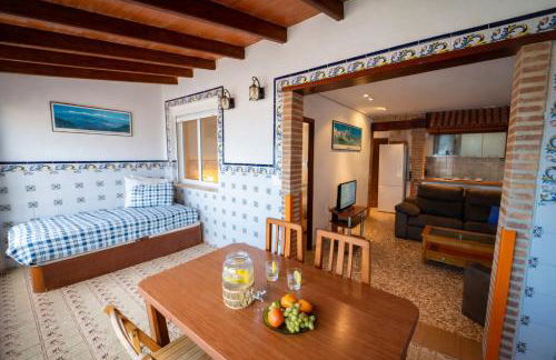 Apartamento en primera línea de playa con vistas al mar - Foto 2