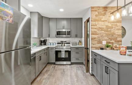 The Bear's Den by Avantstay Prime Location, Renovated w/ Movie & Game Room - Foto 10