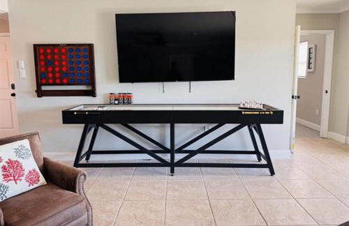 5 Bed3bath waterfront pool home with full gym, office, and heated pool! - Foto 53