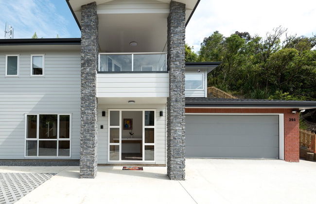Brand New 5BR home with view of the sea - Photo 49