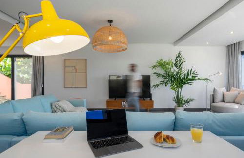 Villa Candelária by An Island Apart - Photo 12