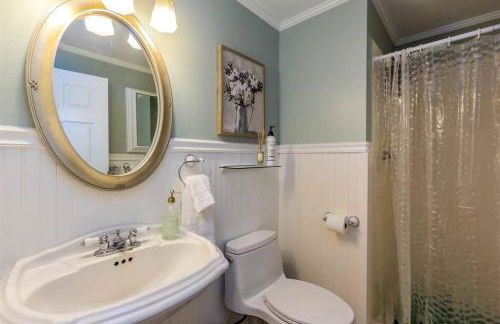 Broken Bow Getaway Pet Friendly Midtown - Photo 6