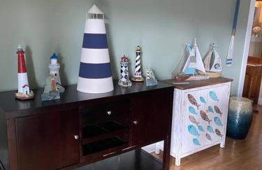 JUST LISTED Beach House Steps Away from the Beach - Foto 21