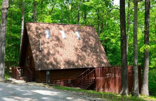 A-Frame Cabin #6 with Hot Tub on Patoka Lake in Southern Indiana - Foto 1