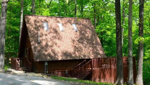 A-Frame Cabin #6 with Hot Tub on Patoka Lake in Southern Indiana - Foto 1