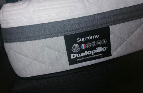 Studio BLEU, Neuf, classé 3 étoiles, Clim, Wifi, Lave-linge, Lit King Size, au calme et à 800m des plages de Valras Plage - Foto 6