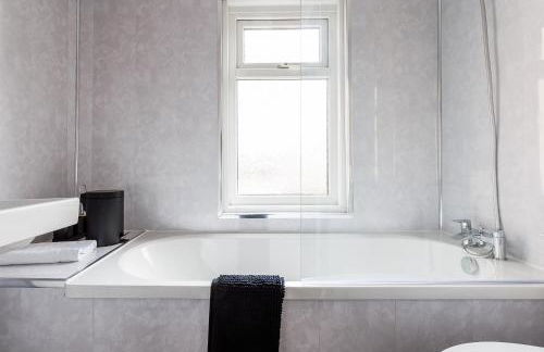 Coastal elegance at Seaham Lodge - Photo 24