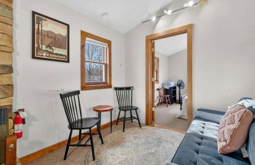 River Access Cabin with Hot Tub, Fire Pit, & WiFi! - Foto 30