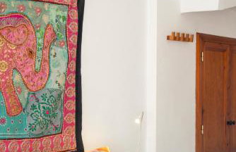 Spacious Sunny and Quiet Albayzin Apartment - Photo 22
