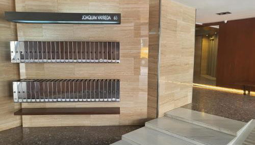 Piso céntrico de 3 habitaciones con terraza y vistas - Foto 5