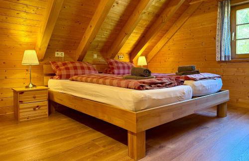 Holz-Ferienhaus Oberbrändi: Kachelofen, Sauna, WLAN, am Wald - Foto 11