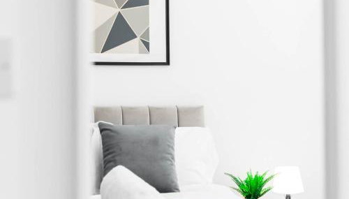 Four Bed House - Garden - Parking - Speed Wi-Fi 75CMR - Foto 4