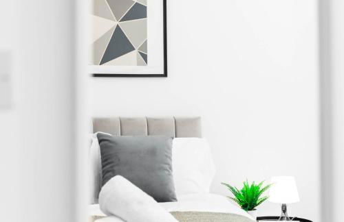 Four Bed House - Garden - Parking - Speed Wi-Fi 75CMR - Foto 4