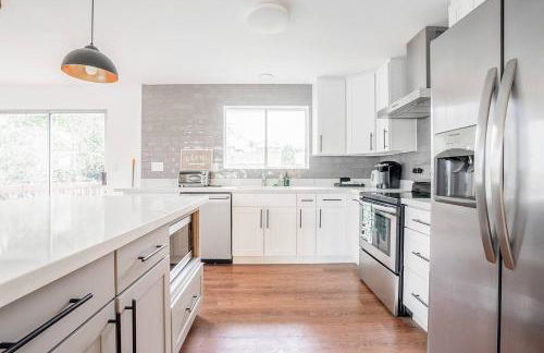 Beautiful Modern Farmhouse near DT w6 queen rooms - Foto 18