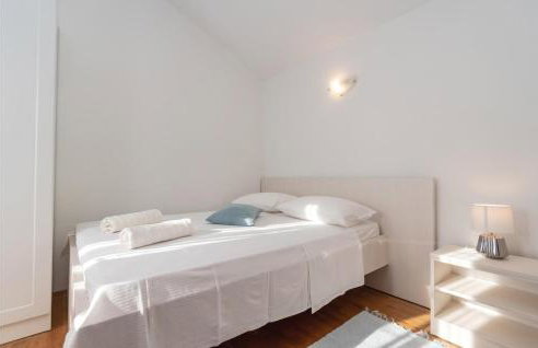 Pet Friendly Home In Cara - Photo 47