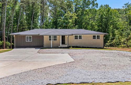 Spacious Mableton Home-Deck/Yard - Foto 16