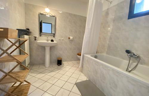 84B7 - Accommodation in a charming 18th century farmhouse - Foto 50