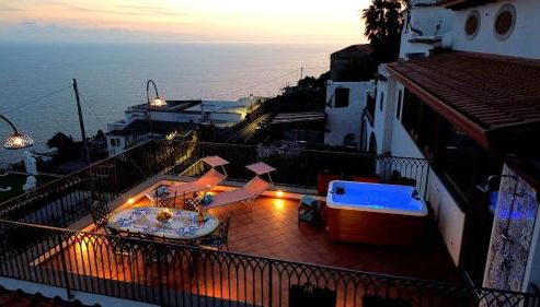 Amalfi House Marlidia - Photo 3, sunbed