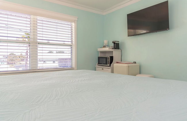Flamingo Inn - Photo 41