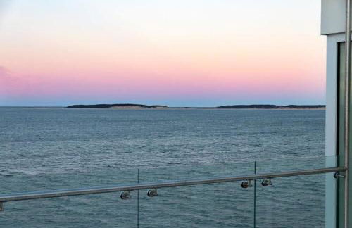 Waterfront Hot Tub Sauna Private Beach - Foto 46