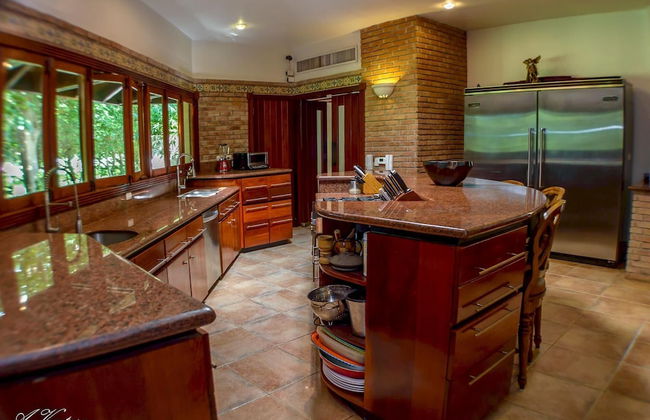 5-star Villa for Rent in Moroccan-style at Casa de Campo - Large Pool Jacuzzi Staff - Photo 28