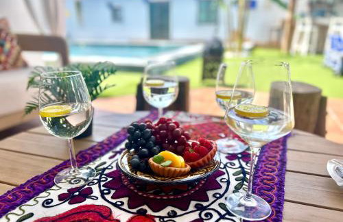 GATU Villa Lurberri, piscina privada, Parking, jardines -Mayores de 25 años y familias " - Foto 50