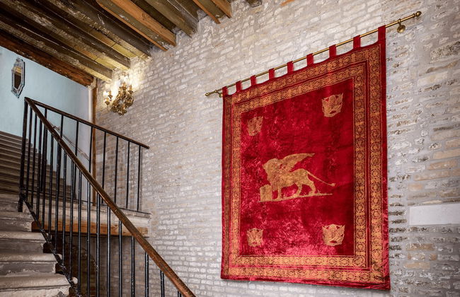 Locanda Leon Bianco on the Grand Canal - Photo 46