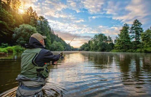 WOW!! Ultimate Pocono Retreat, Hot Tub, Game Room, Deck, Lakes, Skiing, Pools - Foto 45