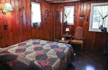 #4 - Loon's Landing 2 Bedroom Cabin by RedAwning - Foto 5