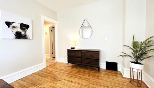 Trendy and Stylish 3BR Uptown Duplex - Foto 5