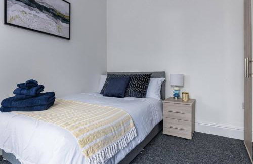 Sedgley-Wolverhampton-Contractors -4 beds-Parking - Foto 21