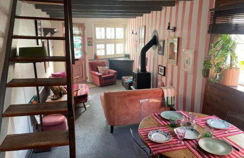 Quirky little end of terrace - Foto 6