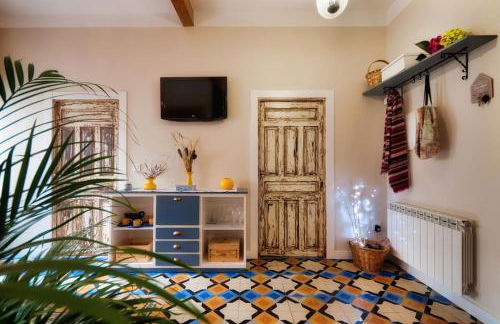 Casa el Tratado, situada en el casco histórico con patio privado - Photo 6