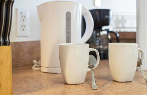 630- 3 Bedroom South facing Home with Pool Drenched in Florida Sunshine Perfect for Families - Foto 50