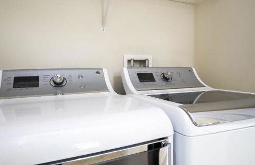 Marvelous 4Bd Close to Disney w Pool at 313 Tuscan Hills - Foto 24