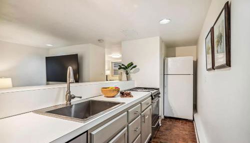 Historic Capitol Hill Retreat - Photo 3