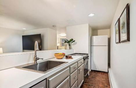 Historic Capitol Hill Retreat - Photo 3