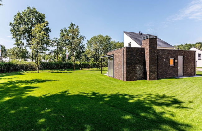 Modern Villa With Wellness in Limburg - Photo 37