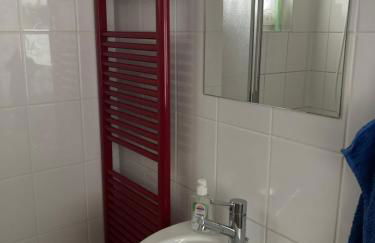 Premium Ruhiges ganzes Apartment 90 m 2 Schlafzimmer große Küche Wohnzimmer - Foto 8