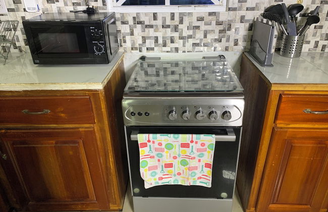 2 Bed Apartment - Sleeps 4 - Parking - Wifi - Foto 9