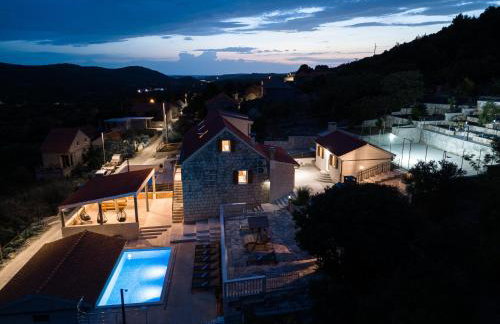 Didova kuća, Holiday home with Private pool near Rogoznica,Sleeps 9 - Foto 5