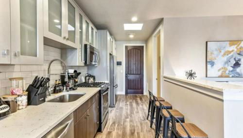 1min Delta - Salt Palace - King Bed - Gym - Parking - Foto 2