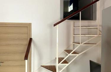 Comfy apartment with low ceiling attic - Foto 10