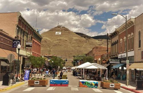 Mid-Century Modern Escape hikingbiking nearby! - Foto 39