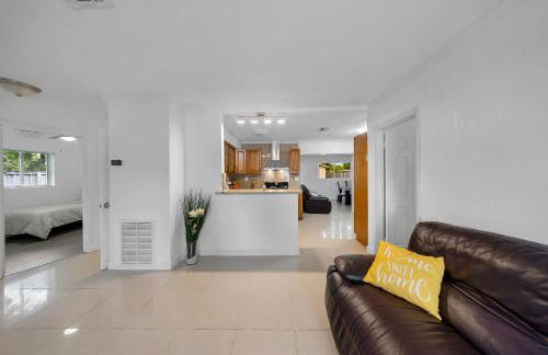 Casa Neisy Florida 10 minutes from Hollywood Beach and Hard Rock Hotel & Casino Hollywood - Foto 8